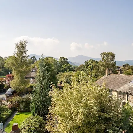 Nyaraló 7 The Plosh